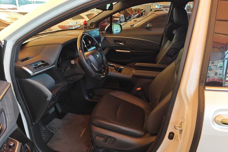 Used Toyota Sienna 2021 2.5L Hybrid Ultimate Edition
