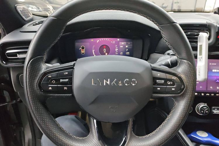 Used Lynk & Co 03 2022 2.0TD DCT JingPro
