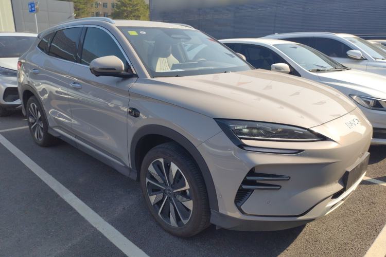 Used BYD Song PLUS New Energy 2025 EV 520km Premium Version