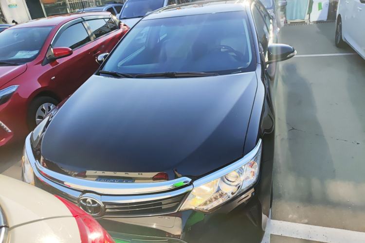 Used Toyota Camry 2016 2.0G 10th Anniversary Leading Edition
