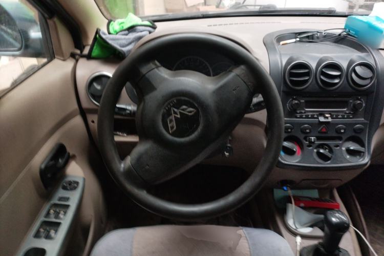 Used Wuling Hongguang 2013 1.5L Standard Version