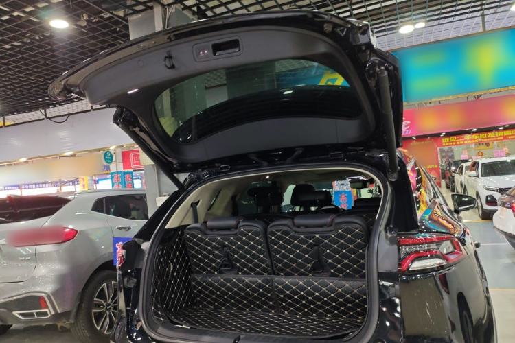 Used BYD Tang New Energy 2018 DM 2.0T All-Wheel Drive Smart Connect Advanced Model 7 Seats China V Emission Standard