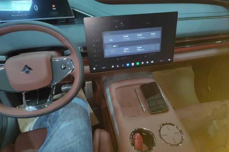 Used  HL 2025 350 Max Six-Seater LiDAR Version
