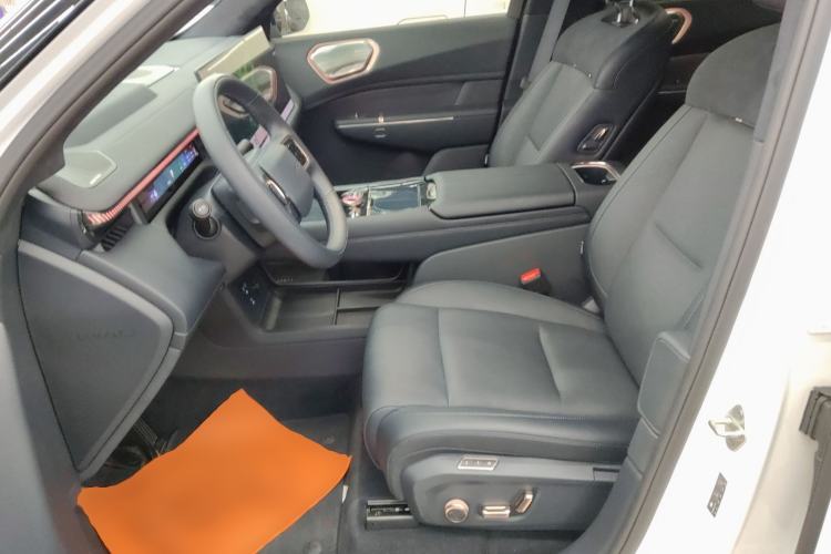 Used Lynk & Co 900 2025 2.0T Ultra
