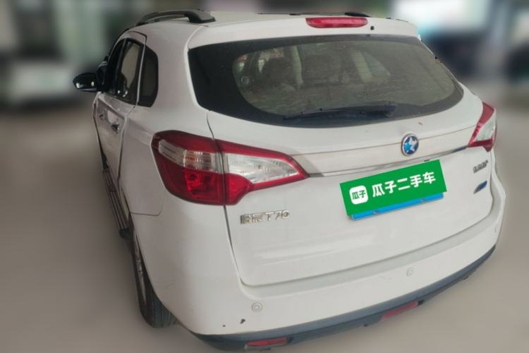 Used Venucia T70 2015 2.0L CVT Smart Choice Edition