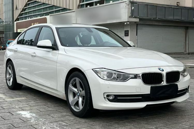 Used BMW 3 Series 2015 316Li Fashion Model
