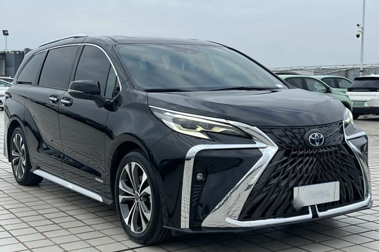 Used Toyota Granvia 2023 2.5L Hybrid Flagship VIP Edition
