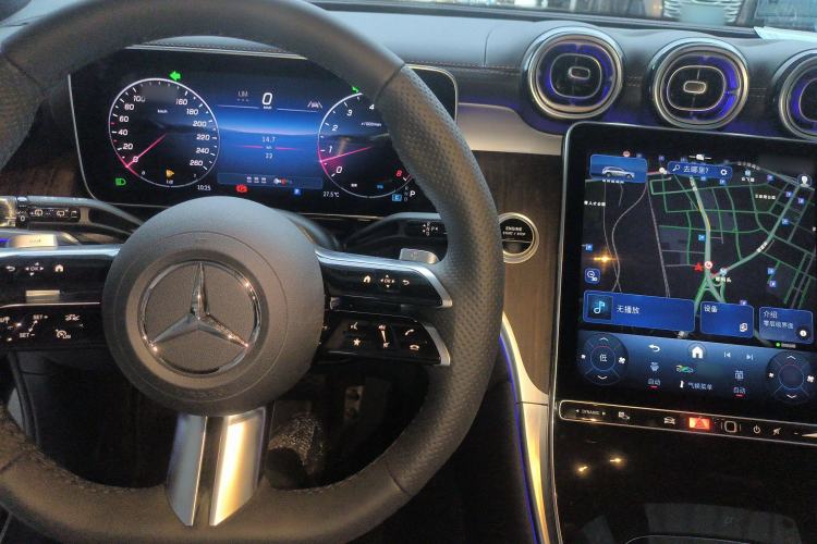 Used Mercedes-Benz GLC 2025 Refreshed GLC 300 L 4MATIC Dynamic Version 5 Seats
