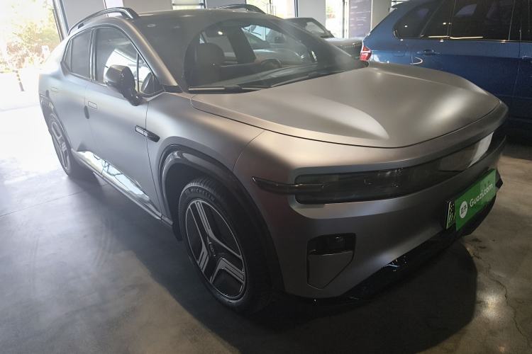 Used  E07 2025 All-Electric 4x4 90kWh Ultra High-Performance Edition
