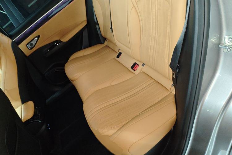 Used  L7 2023 1.5T 115 km Starship