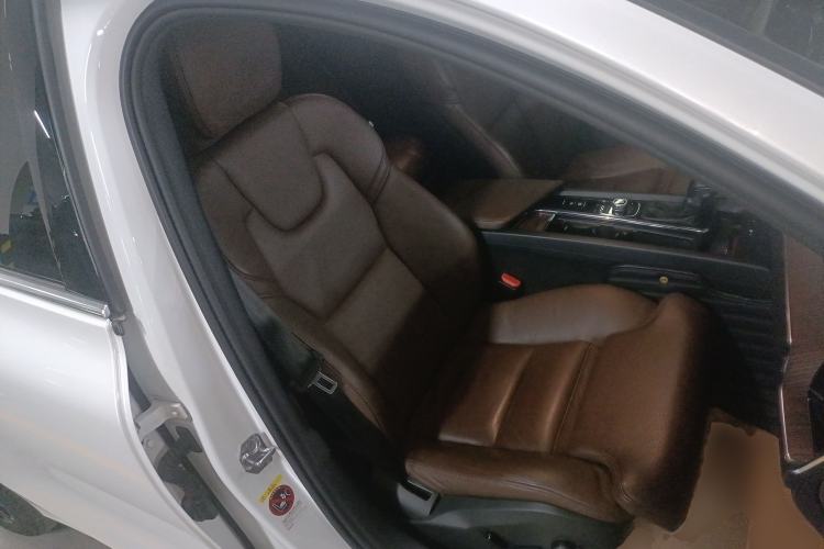 Used Volvo S60 2021 T4 Zhiyuan Luxury Edition