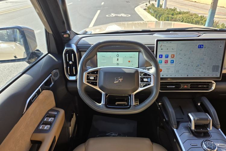 Used JETOUR Traveler 2023 2.0T All-Wheel Drive CrossPRO+
