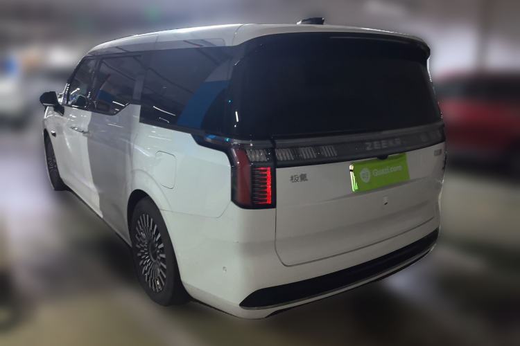 Used Zeekr 009 2022 WE Edition
