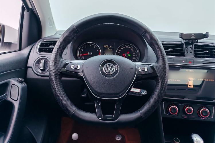 Used Volkswagen Polo 2016 1.6L Automatic Comfort Model
