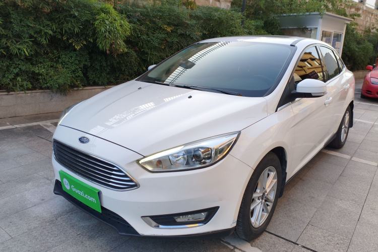 Used Ford Focus 2018 Sedan Classic EcoBoost 180 Automatic Elite Model
