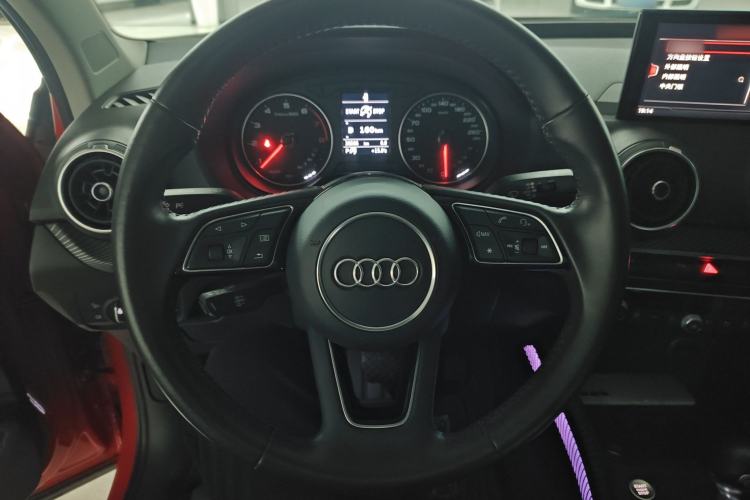 Used Audi Q2L 2020 35 TFSI Fashion Dynamic Model
