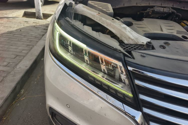 Used Roewe RX5 New Energy 2017 eRX5 50T Hybrid Connected Prestige Flagship Edition
