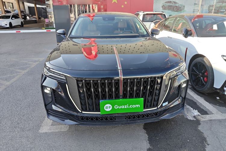 Used Hongqi H9 2025 2.0T Two-Wheel Drive Flagship Private Enjoyment Fashion Edition 5 Seats
