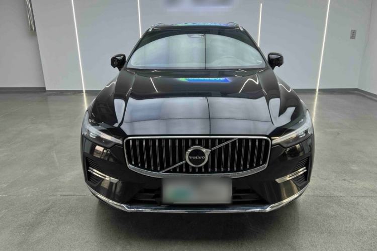 Used Volvo XC60 2025 B5 Four-Wheel Drive Smart & Advanced Luxury Edition
