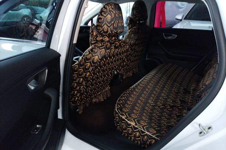 Used Roewe D7 2023 DMH 125km Superior Edition
