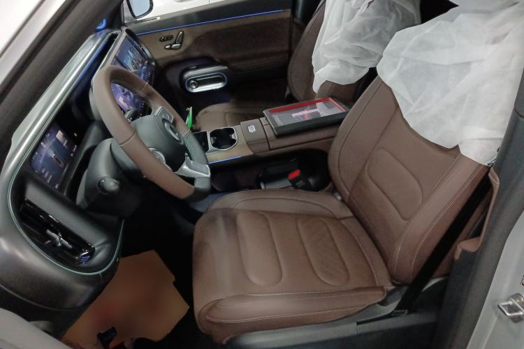 Used  #5 2024 Long-Range Journey Luxury Edition
