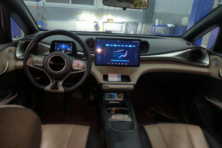 Used BYD Dolphin 2023 420 km Fashion Edition