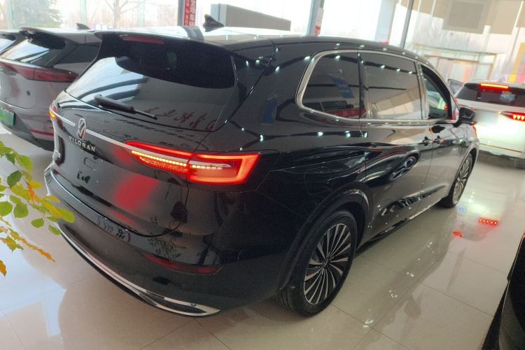 Used Volkswagen Viloran 2024 380TSI Premium Edition
