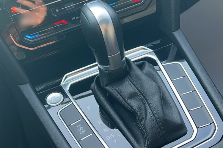 Used Volkswagen Magotan 2020 330TSI DSG Leading Model
