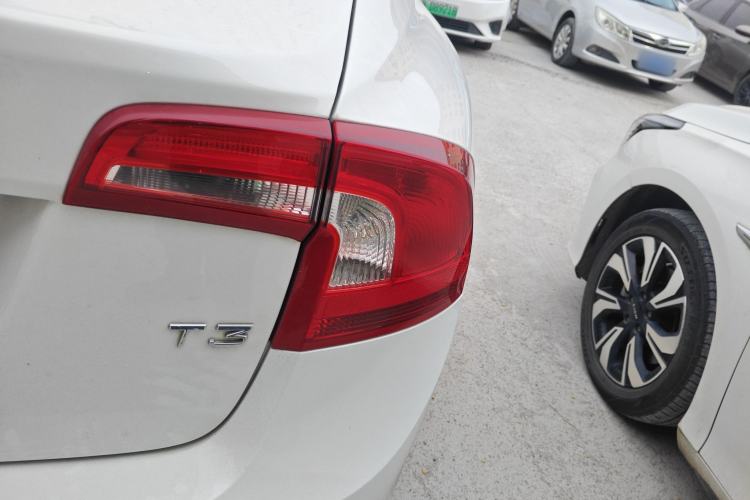 Used Volvo S60 2017 S60L T3 Smart Upgrade Edition
