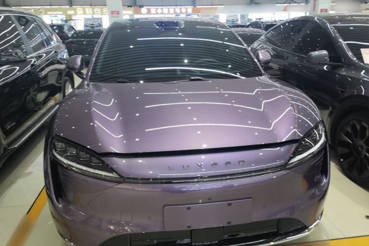 Used Hima Luxeed R7 2024 All-Electric 802 km Max
