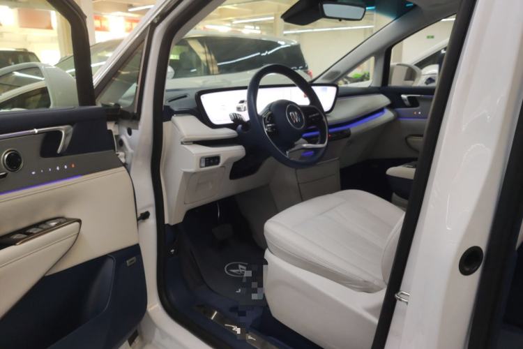 Used Buick GL8 New Energy 2024 Lu Zun Luxury Edition 6-Seater
