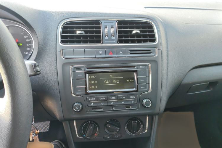 Used Volkswagen Polo 2014 1.6L Automatic Comfort Edition
