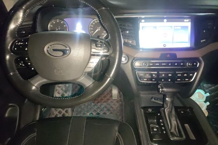 Used GAC Trumpchi GS8 2017 320T Four-Wheel Drive Luxury Smart Connectivity Version (7 Seats)
