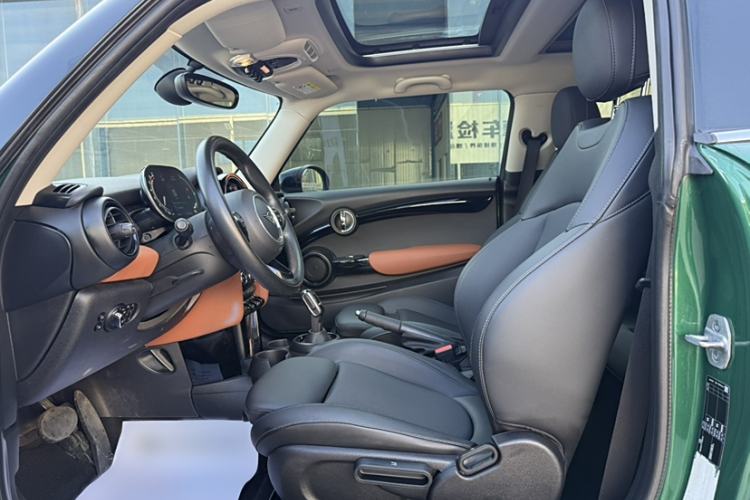 Used  MINI 2021 1.5T COOPER Classic Edition