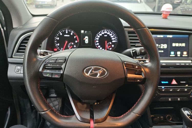 Used Hyundai Elantra 2016 1.4T Dual-Clutch Xuan Dong · Dynamic Version
