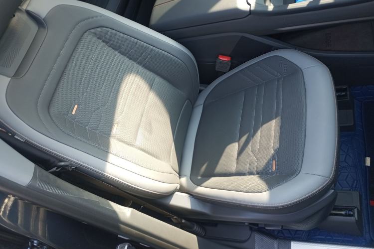 Used Ford Edge 2023 Ford Explorer L 2.0T EcoBoost Four-Wheel Drive 7-Seater Supreme Model
