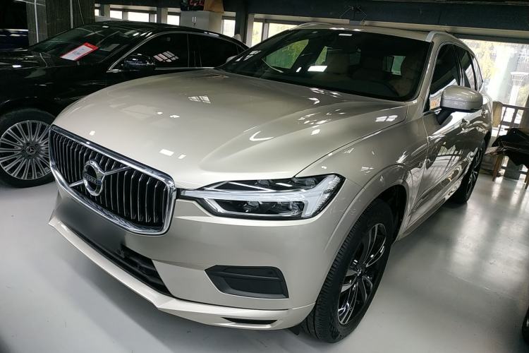 Used Volvo XC60 2019 T5 4x4 Smart Edition China V Standard

