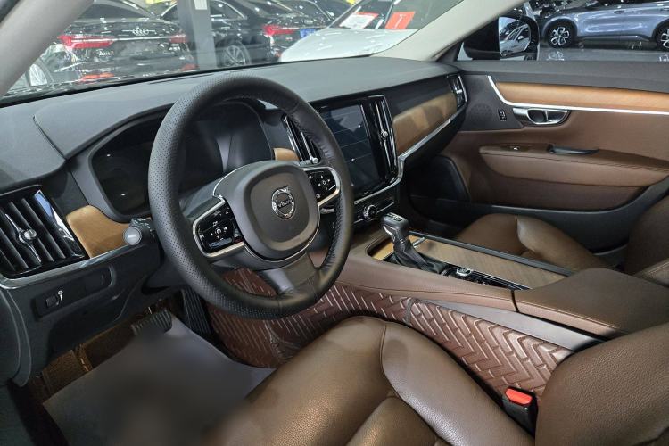 Used Volvo S90 2020 T5 Zhiyi Luxury Edition
