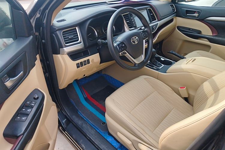 Used Toyota Highlander 2015 2.0T Two-Wheel Drive Elite Edition 7 Seats