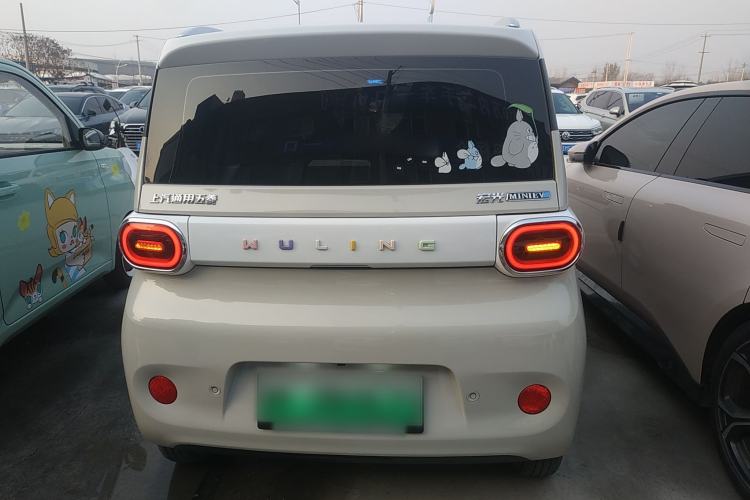 Used Wuling Hongguang MINIEV 2024 3rd Generation 215km Advanced Version
