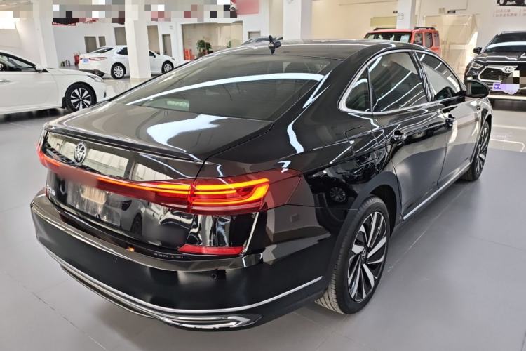 Used Volkswagen Passat 2022 330TSI Elite Edition Custom Version