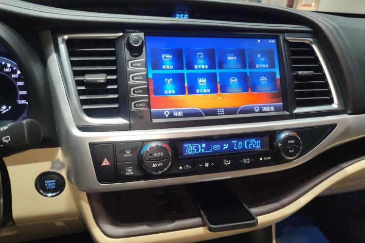 Used Toyota Highlander 2018 2.0T Four-Wheel Drive Luxury Version 7 Seats China VI Standard
