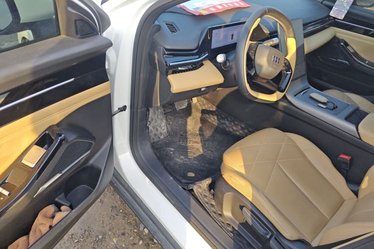 Used  L6 2023 60km PLUS