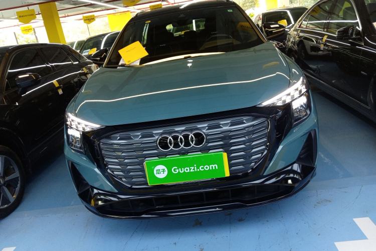 Used Audi Q5 e-tron 2022 40 e-tron Starlight Edition Mech Kit