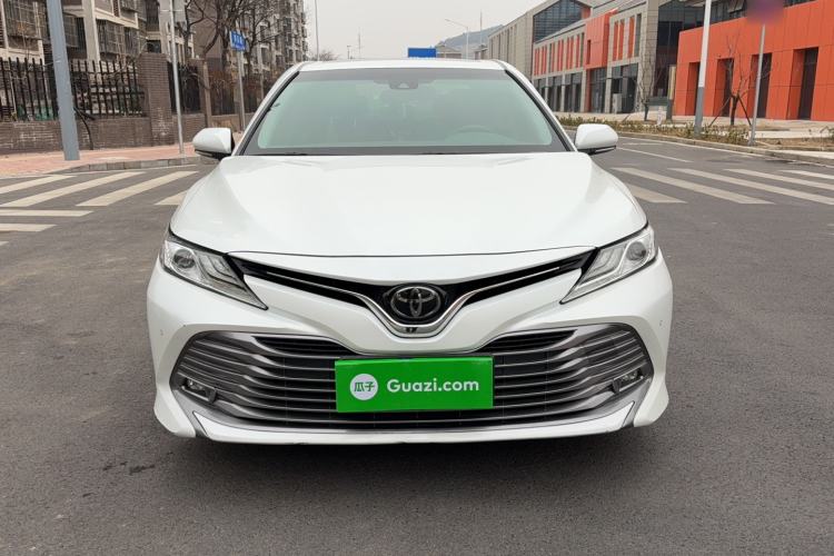 Used Toyota Camry 2018 2.0G Luxury Edition
