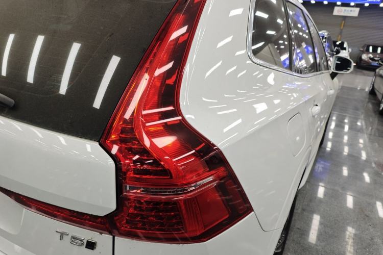 Used Volvo XC60 2019 T5 4x4 Zhiyuan Edition China VI Standard
