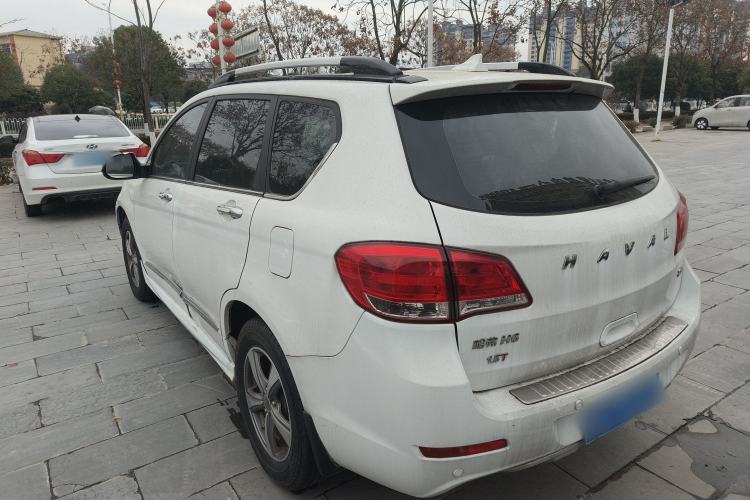 Used Haval H6 2015 Upgraded Model 1.5T Manual Two-Wheel Drive Elite Version
