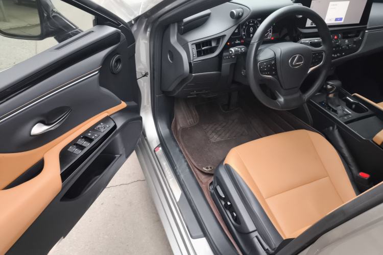 Used Lexus ES 2022 200 Excellence Edition