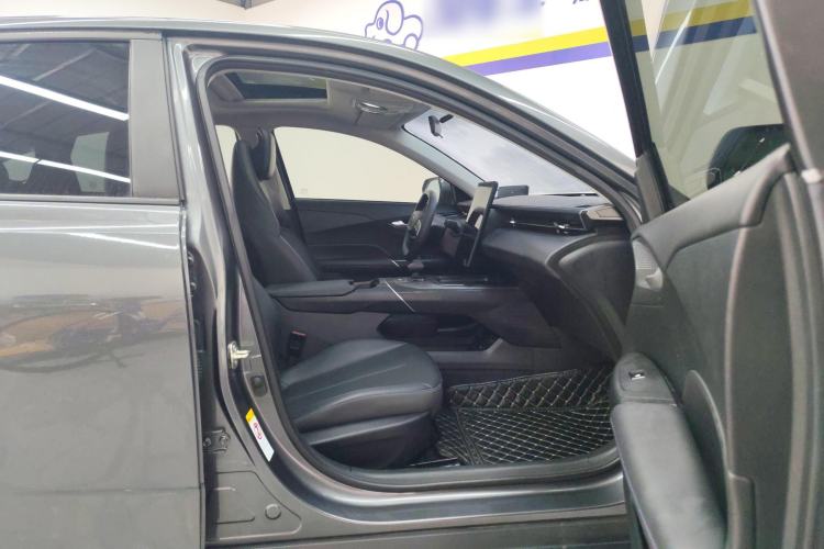 Used Changan Eado DD 2023 Blue Whale NE 1.5T GDI DCT Luxury Edition
