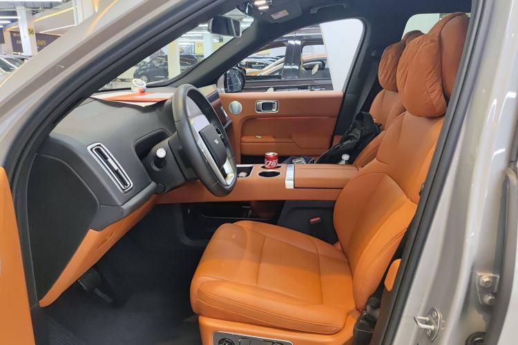 Used Li Auto L8 2023 Pro Model
